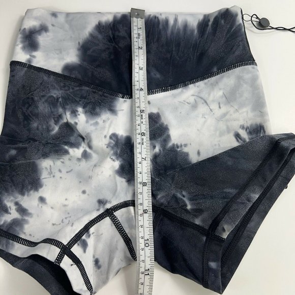 Balance Athletica Women’s The Cloud Short Logo Avalanche Tie Dye Size XXS New - Picture 10 of 12